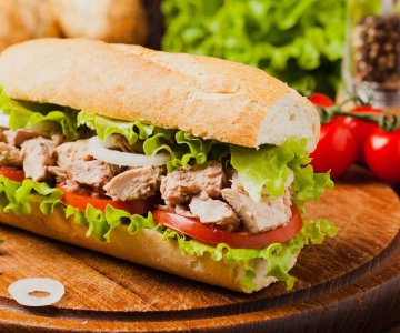 Ton balıklı Sandviç